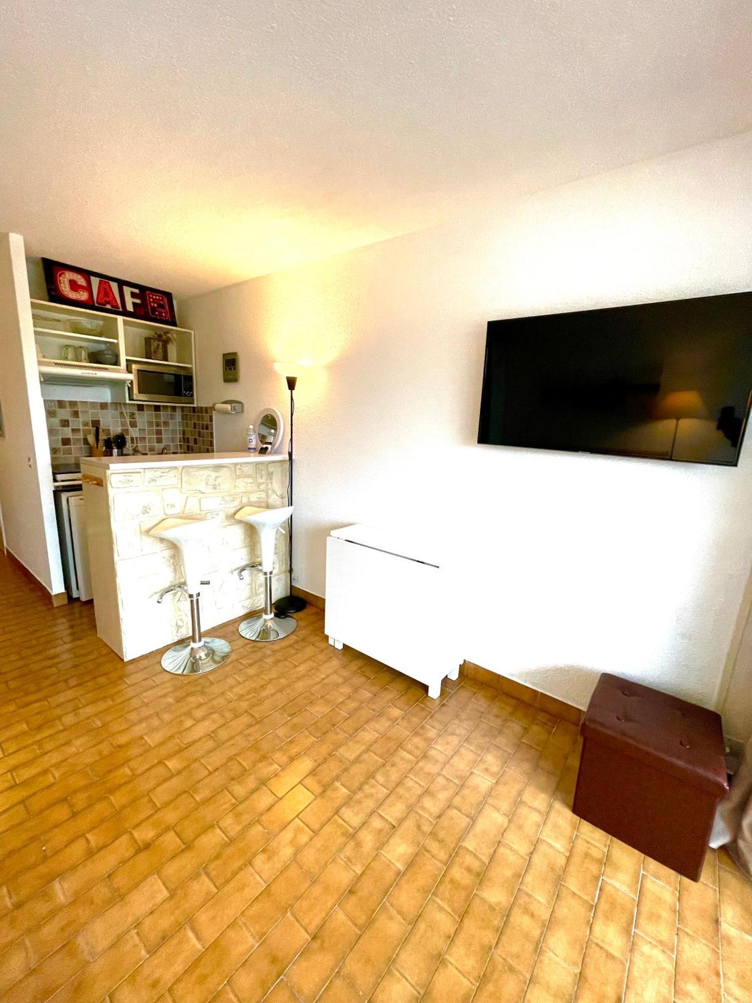 Chez Jorge Et Mae - Studio 4 Pers. La Fregate - Grau Du Roi- France Le Grau-du-Roi Extérieur photo